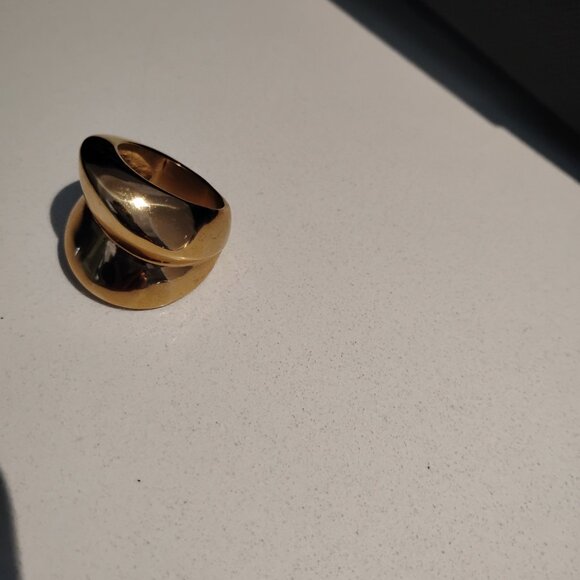 Gorgeous Gold Fashion Ring - Picture 4 of 4